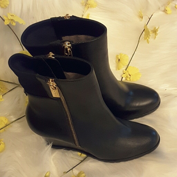 Michael kors genuine leather wedge stretch boot - Picture 2 of 8